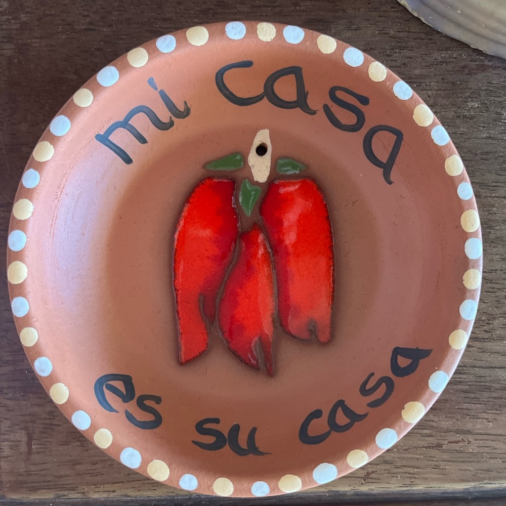 Clay decorative painted plate “mi casa es su casa”